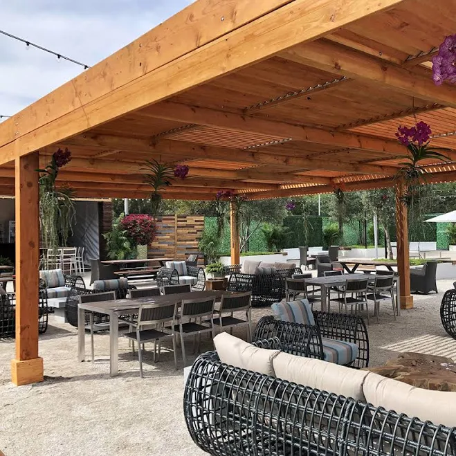 Modern Louvered Garden Pergola - buil...