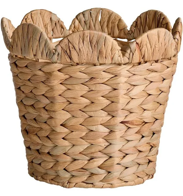 Better Homes & Gardens Round Scallope...