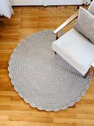 Intriq Round beige rug for the living...