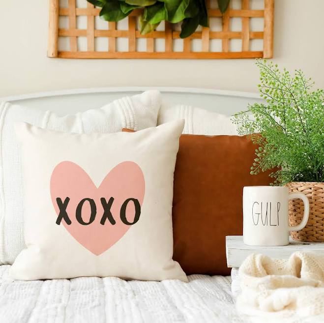 XOXO Valentine's Day Farmhouse Throw ...
