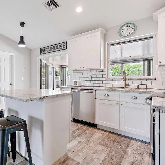 Weston White Shaker 10x10 RTA Kitchen