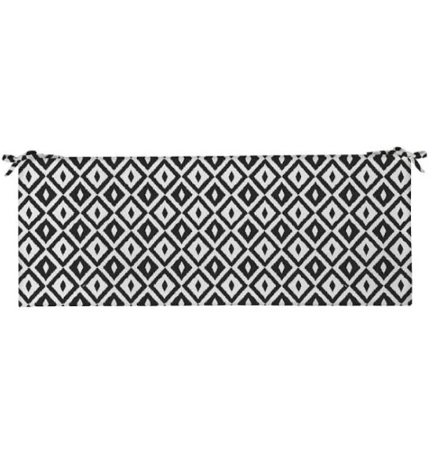 Indoor / Outdoor Black and White Azte...