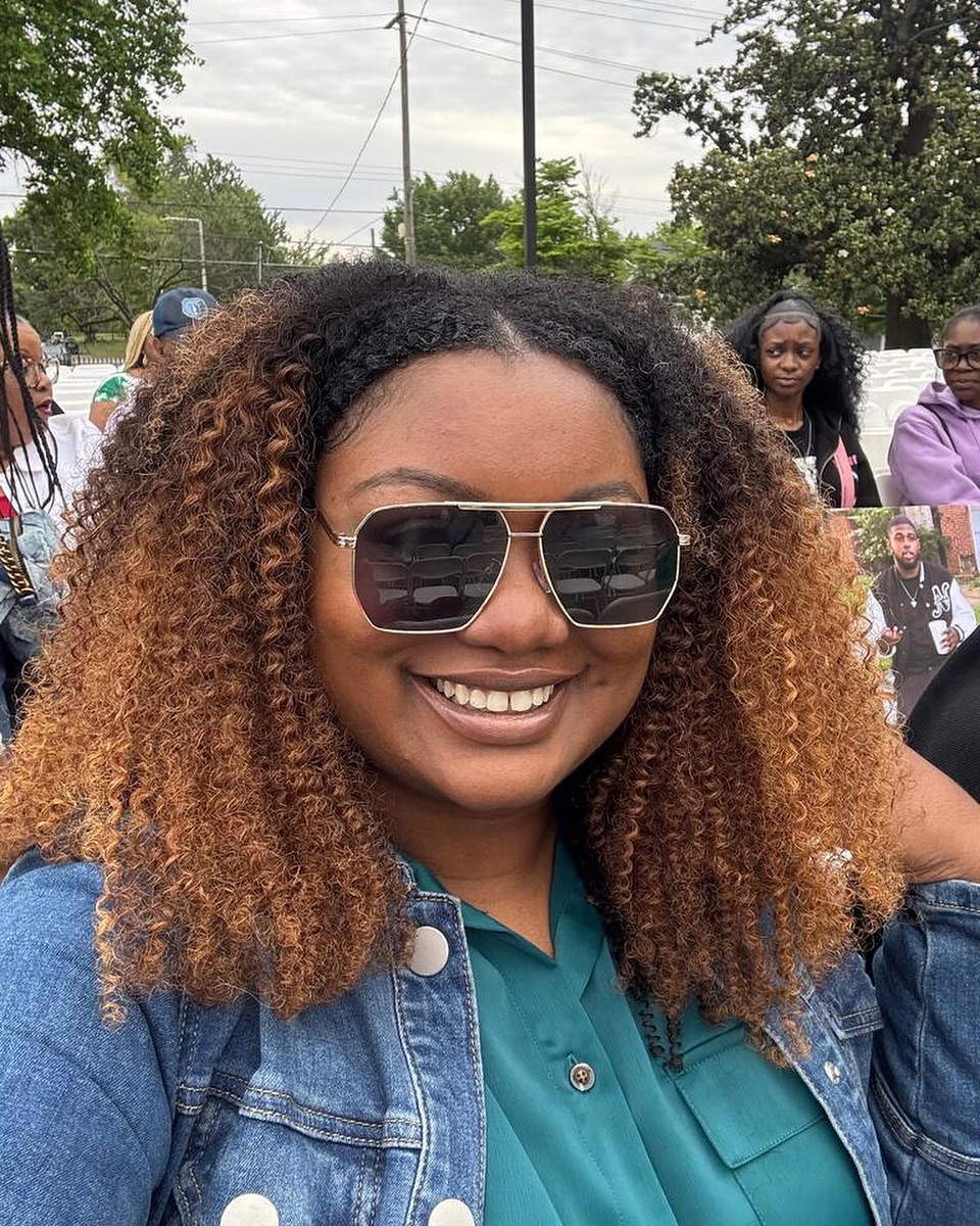 Defined Auburn 3C Curls With Natural Root