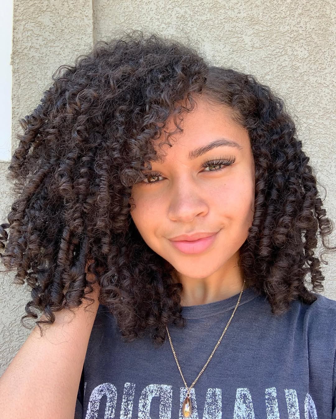 Defined 3C Curls With Layered Volume